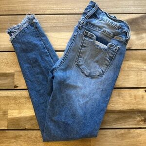 KanCan distressed skinny jeans
